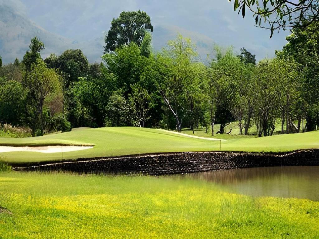 Royal Hills Golf Resort And Spa Nakhon Nayok Exterior photo