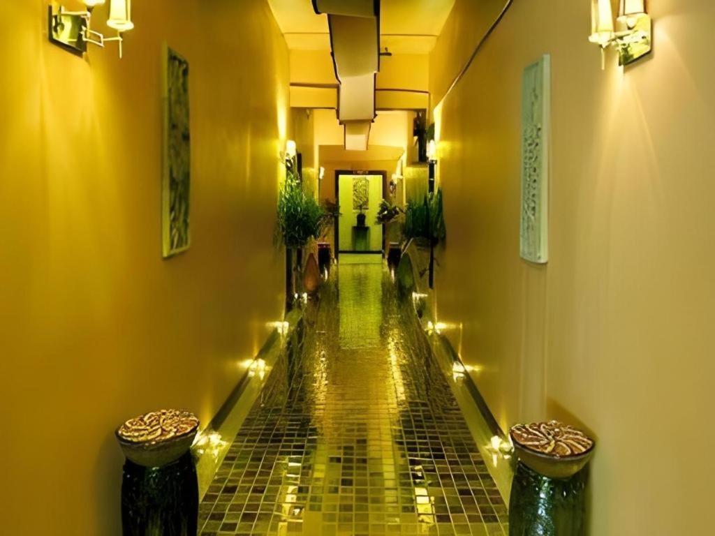 Royal Hills Golf Resort & Spa Nakhon Nayok Exterior photo